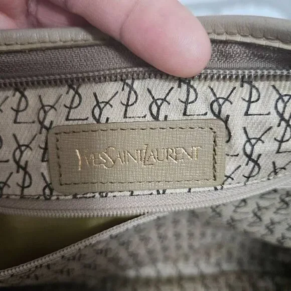 Yves Saint Laurent pouch - Picture 7 of 12